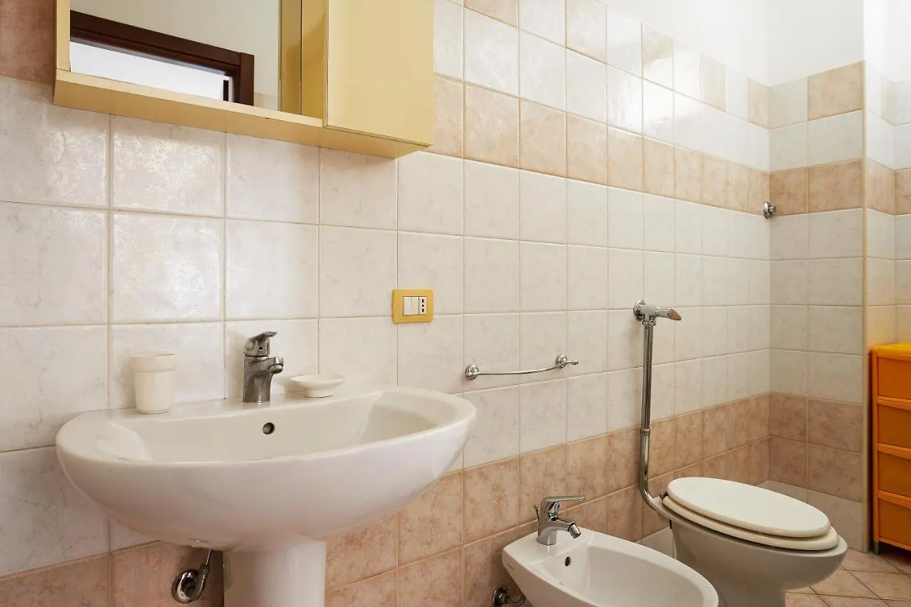 Alsave Casesicule, Sea View Apartment With Veranda And Terrace, 50 Mt From The Beach, Wi-Fi Pozzallo