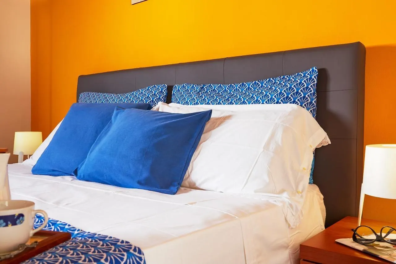 Alsave Casesicule, Sea View Apartment With Veranda And Terrace, 50 Mt From The Beach, Wi-Fi Pozzallo
